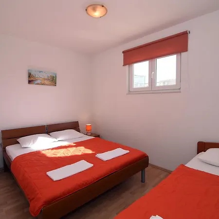 Apartament Coric