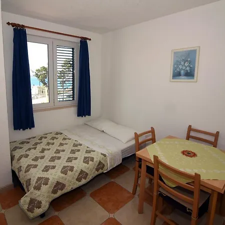 Apartament Coric *